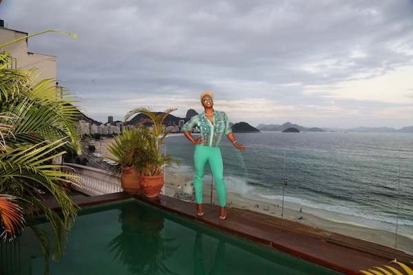 09  claire sulmers rio de janeiro brazil fashion bomb daily equipment snake print top alc pants ray ban green sunglasses