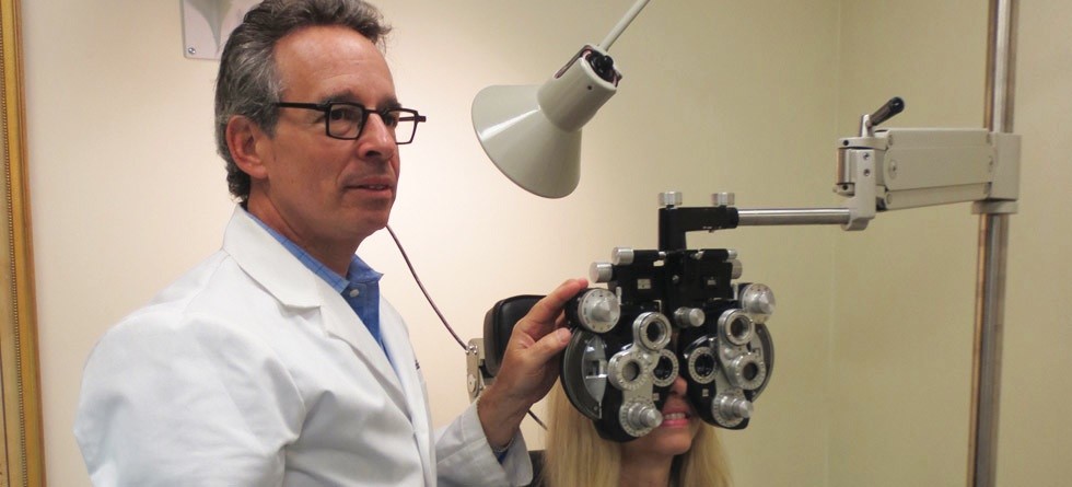 dr-hollander-of-the-sight-improvement-center