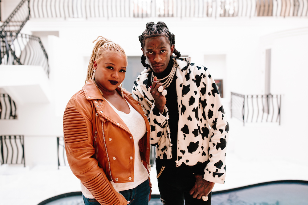 12-claire-sulmers-fashion-bomb-daily-3-chatting-with-young-thug-and-jerrika-in-a-godspeed-leather-jacket-and-rayar-chain-embellished-jeans