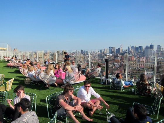 the-bomb-life-standard-hotel-nyc-roof-deck
